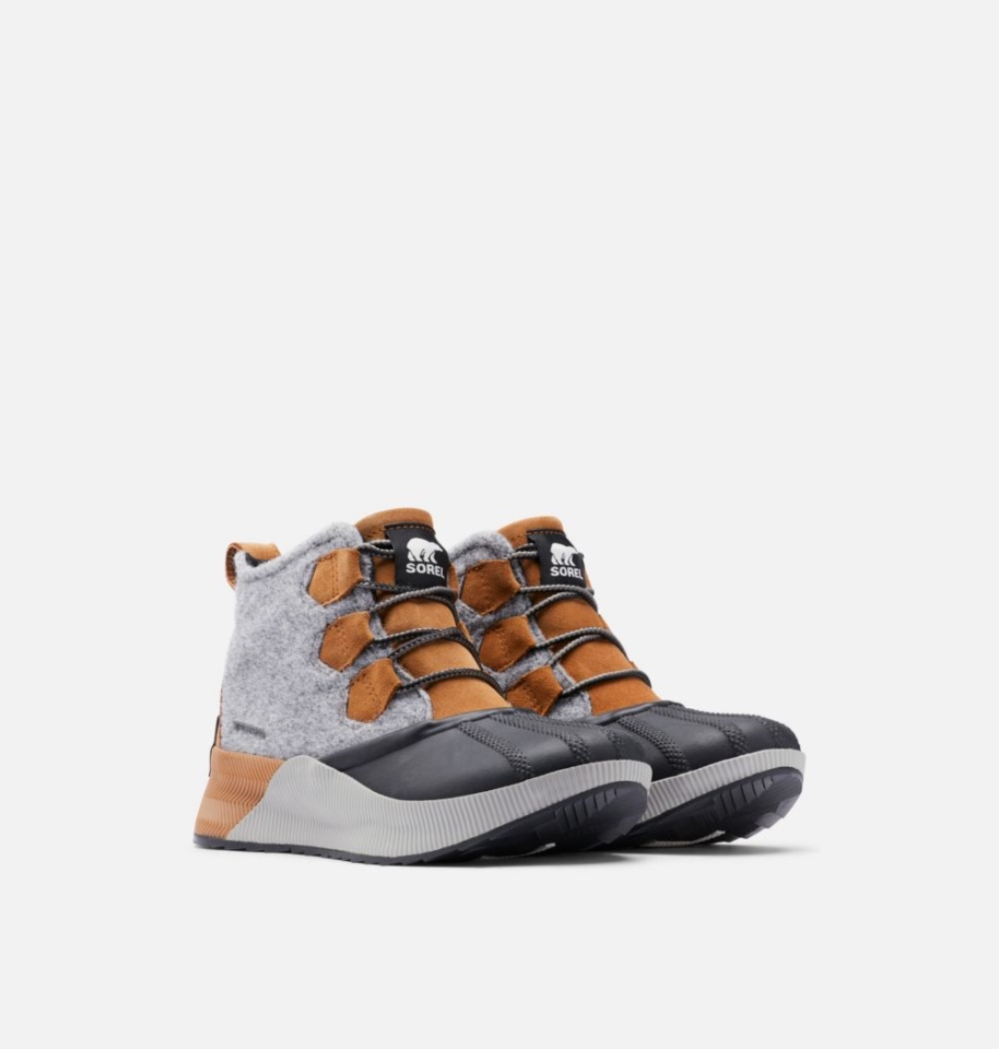 Camel Brown-Black Sorel Women's Out N About Iii Classic Boot