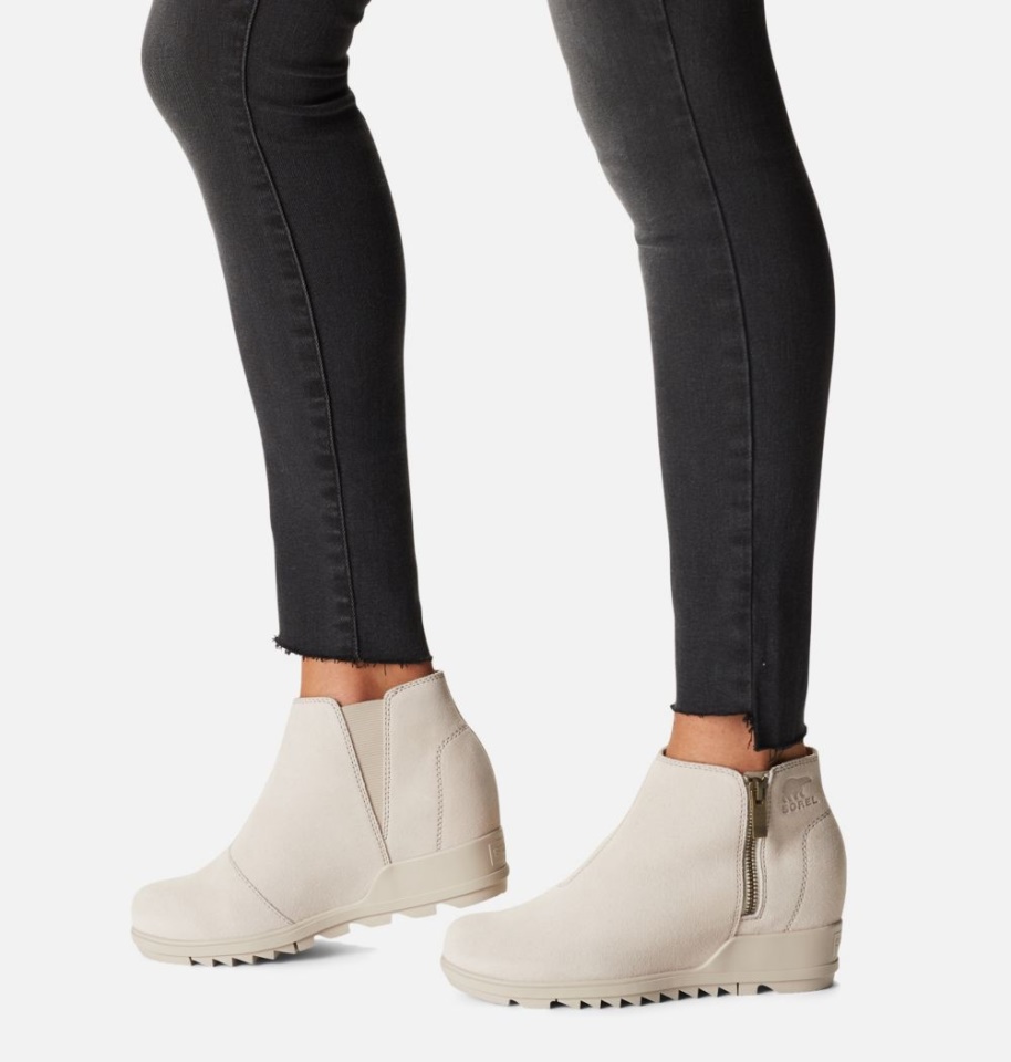 Sorel Women's Evie Zip Wedge Bootie Soft Taupe